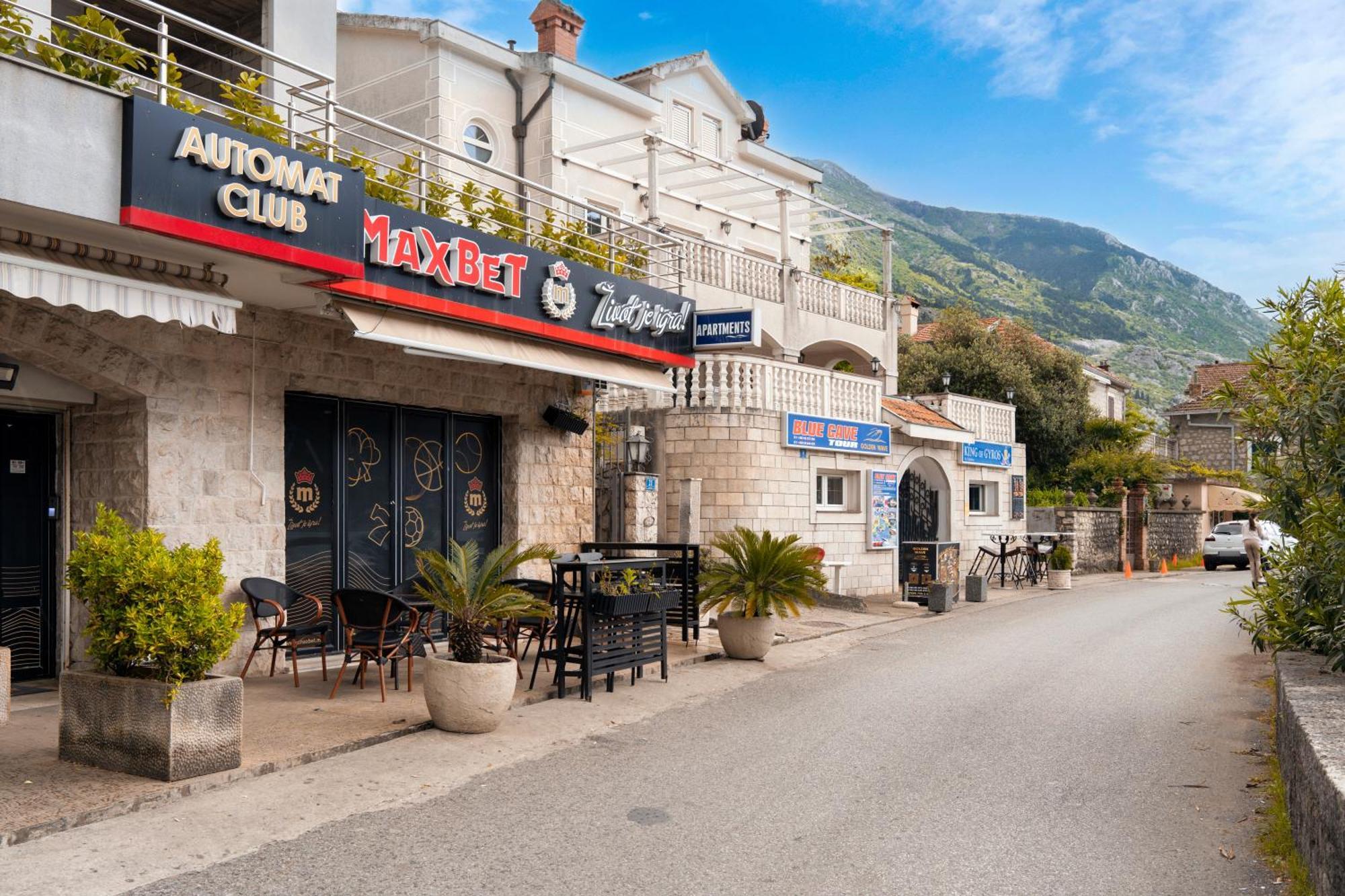 Apartment Busola Kotor Exterior foto
